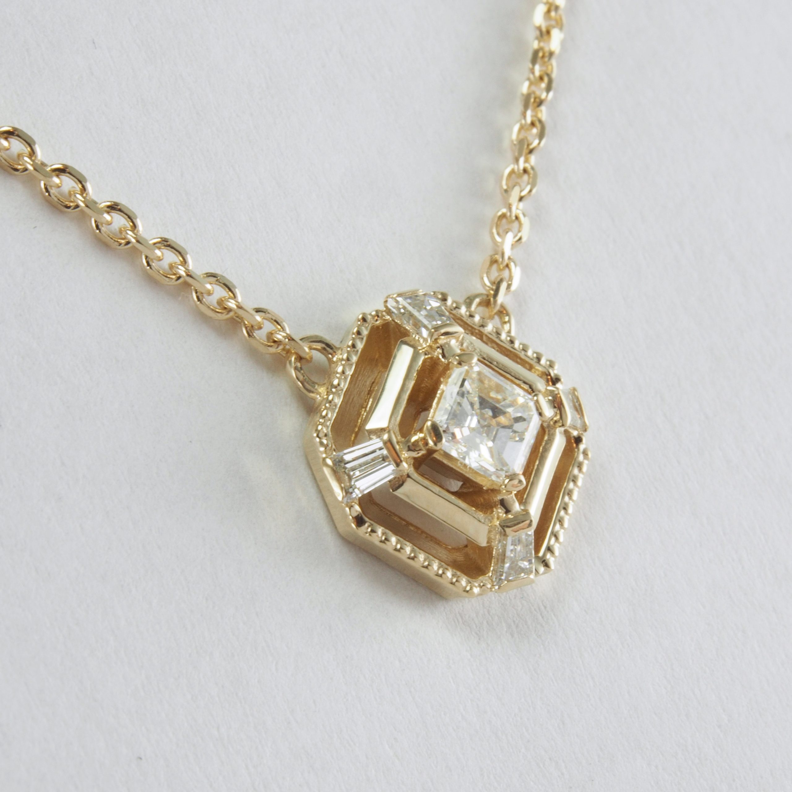 Asscher Cut Diamond Yellow Gold Necklace - The Antiquarian